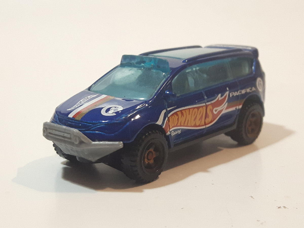 【中古】「非常に良い」Hot Wheels 2019 Hw Race Team - Chrer Pacifica Blue 215/250 2019 Hot Wheels HW Race Team Chrysler Pacifica Blue Die Cast Toy
