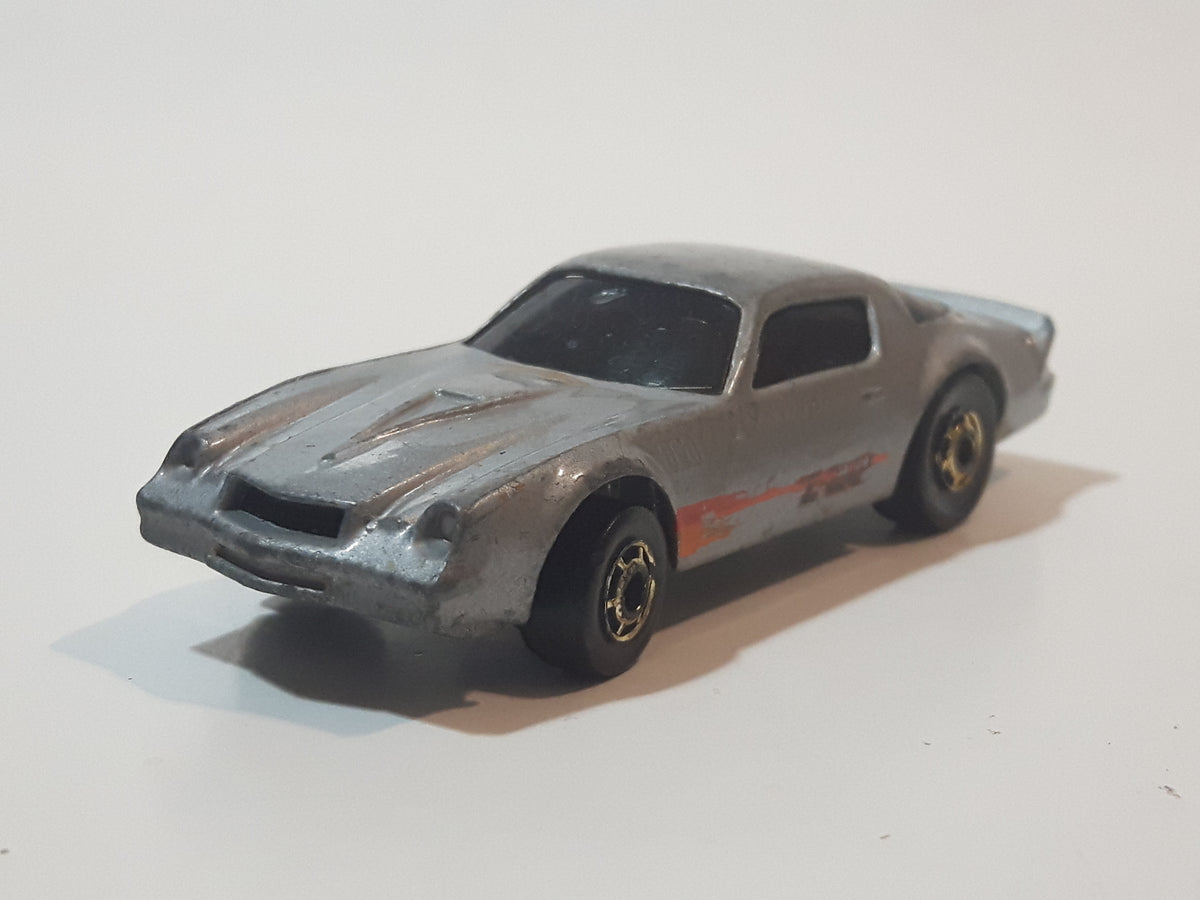 1982 Hot Wheels Chevrolet Camaro Z28 Metalflake Grey Die Cast Toy Musc 1982-hot-wheels-chevrolet-camaro-z28-metalflake-grey-die-cast-toy-musc