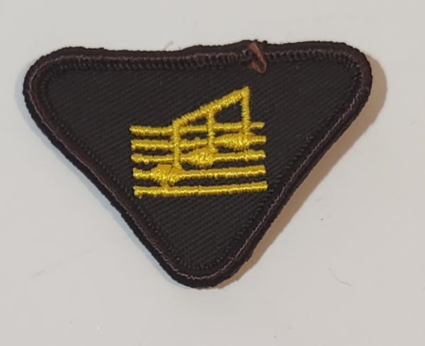Girl Guide Brownies Musical Notes Embroidered Fabric Patch Merit Badge