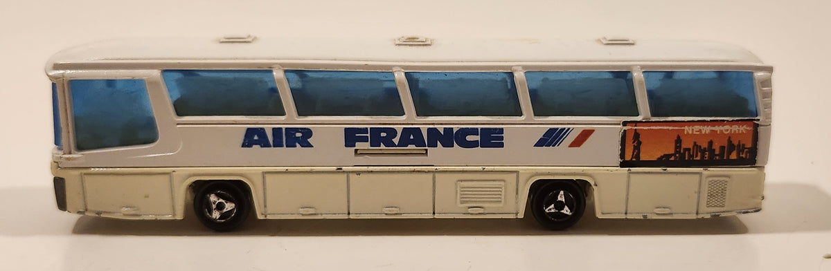 Majorette Bus Autocar AIRPORT International 1/50 Bleu Métal Plastique À Rénover Majorette Bus Autocar AIRPORT International 1/50 Bleu Métal Plastique À Rénover