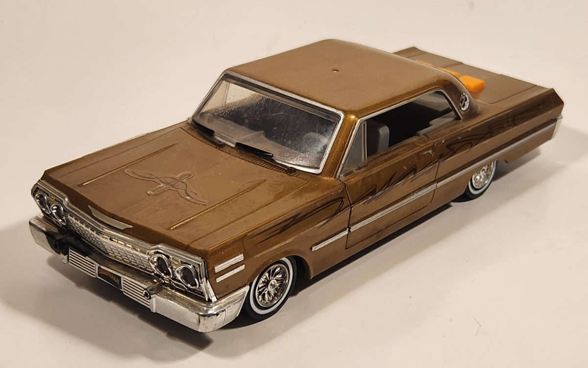 超希少FUNRISE 63 IMPALA LOW RIDEGR magazine 20250815-200521_1200x1200.jpg?