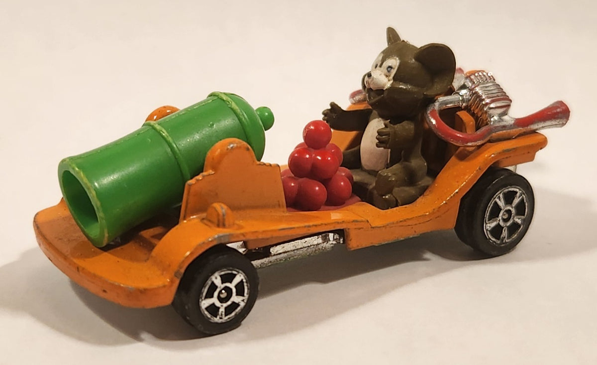 Vintage Corgi Tom & Jerry Tom Cat Cannon Car Orange Die Cast Toy