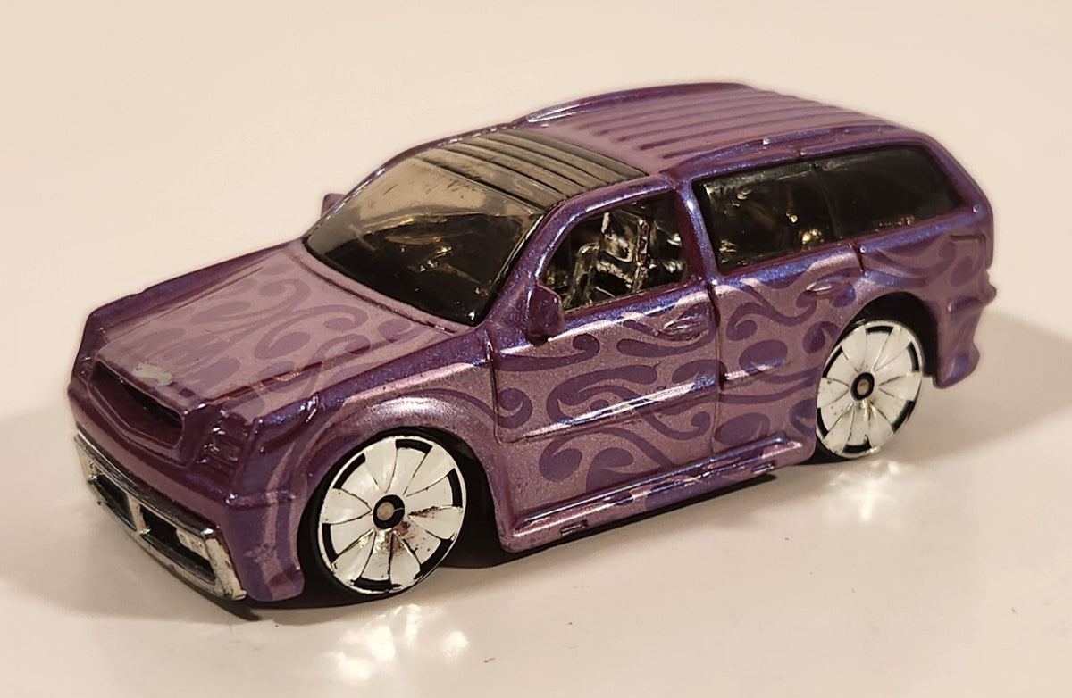 Today’s thrill vanity 2005 2005 Hot Wheels Twenty+ Boom Box Pearl Purple Die Cast Toy Car