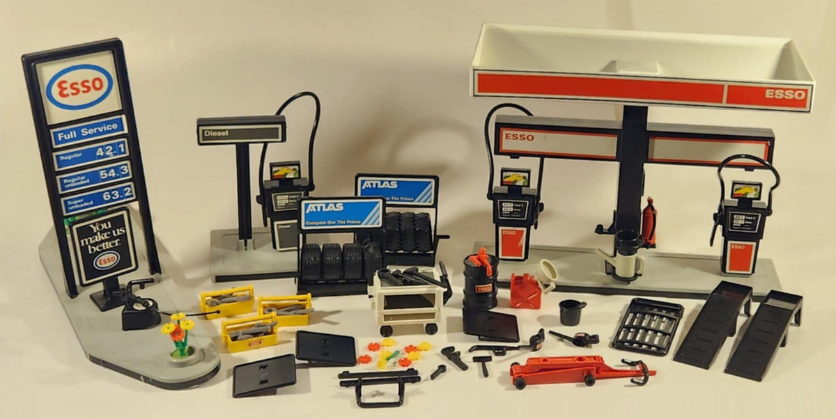 Vintage 1981 Playmobile Esso Gas Service Station Incomplete Set (English Version)