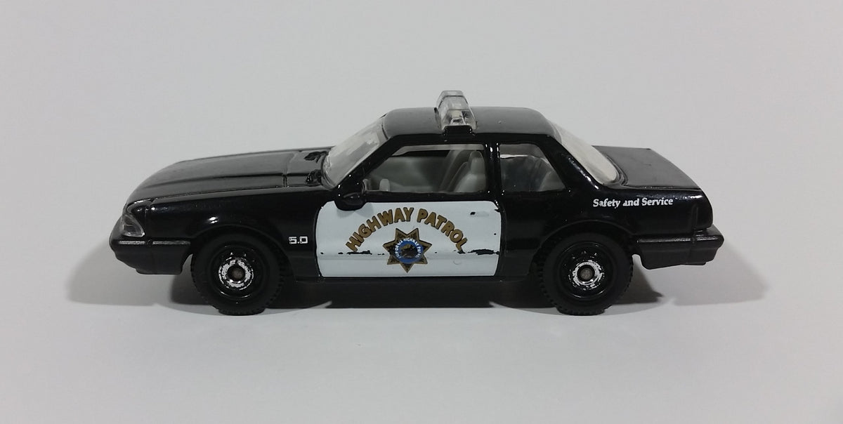 2014 Matchbox Heroic Rescue 1993 Ford Mustang LX SSP Highway