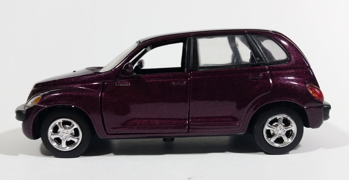 2000 New Ray Daimler Chrysler PT Cruiser Dark Purple 1:32 Scale
