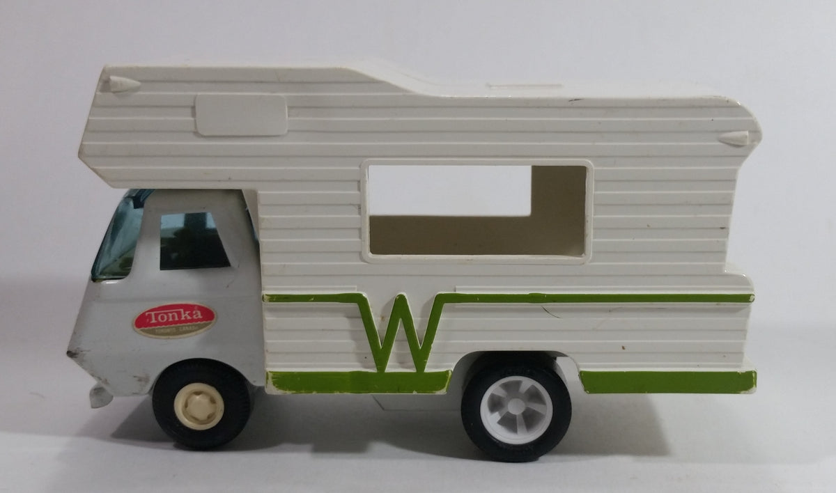 Vintage 1973 Tonka Winnebago White Camper Van RV Pressed Steel Toy