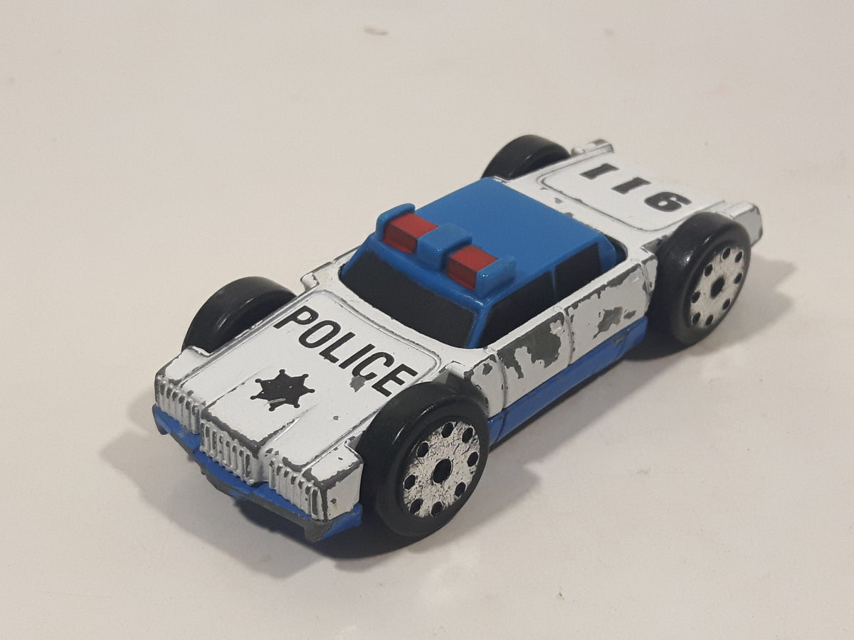 Double Dark Blue And White 911 Metal Toy Police Car, No. Of Wheel