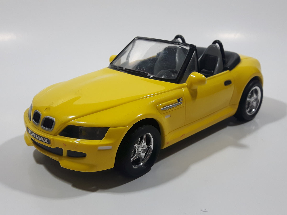 1999 RadioShack ToyMax BMW Z3 Yellow RC Remote Control