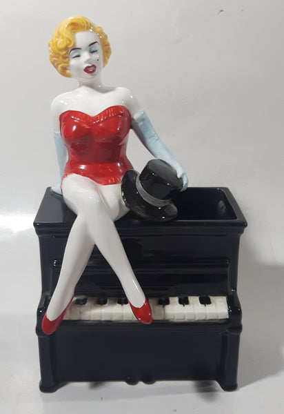 Rare 1983 Vandor Marilyn Monroe Sitting On A Black Piano 7 1/4" Tall Ceramic Pen Holder