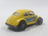 2003 Hot Wheels Robo Zoo VW Bug Pearl Yellow Die Cast Toy Car Vehicle