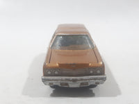 2007 Johnny Lighting Those 70s No. 944 1974 Chevrolet Caprice Estate Station Wagon Metalflake Gold Die Cast Toy Car Vehicle with Opening Hood