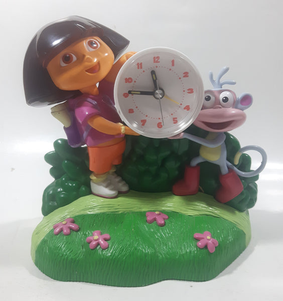 2003 ThinkTek Vicaom Nickelodeon Dora The Explorer Dora and Boots Plastic Singing Alarm Clock