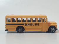 Yatming No. 1502 School Bus Yellow Die Cast Toy Car Vehicle