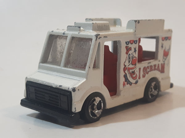 2001 Hot Wheels Good Humor "I Scream" Clown White Catering Truck Die Cast Toy Car Vehicle