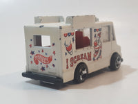 2001 Hot Wheels Good Humor "I Scream" Clown White Catering Truck Die Cast Toy Car Vehicle