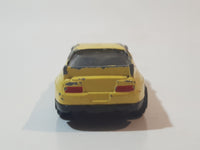 Motor Max No. 6071 Yellow Die Cast Toy Car Vehicle