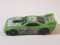 2004 M.M.T.L. Fast Lane Sports Car #17 Green Plastic Body Die Cast Toy Car Vehicle