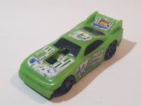 2004 M.M.T.L. Fast Lane Sports Car #17 Green Plastic Body Die Cast Toy Car Vehicle