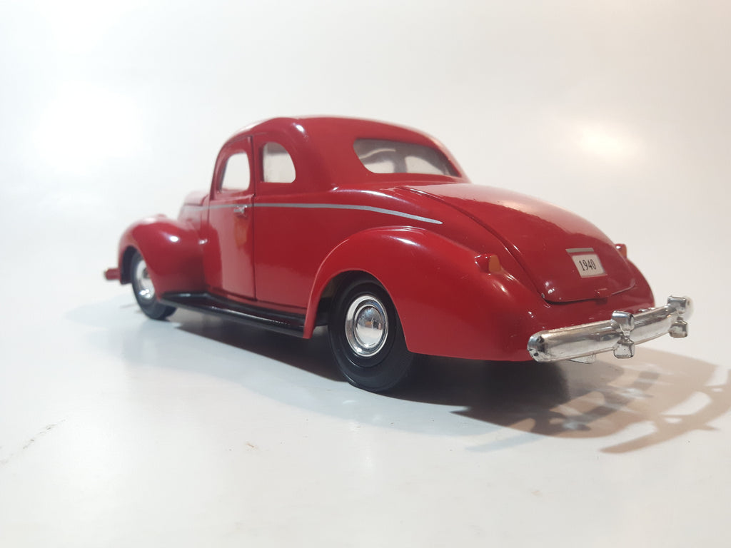 Motor Max No. 68014 1940 Ford Deluxe Coupe Red 1:24 Scale Die Cast Toy ...