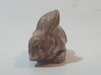 Red Rose Tea Bunny Rabbit Wade England Figurine