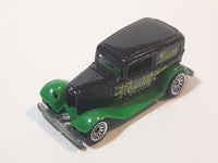 2000 Hot Wheels Circus On Wheels 1932 Ford Black and Green Die Cast Toy Car Vehicle
