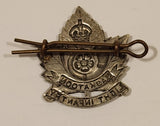Vintage WWII Era Royal Canadian Infantry Corps Saskatoon Light Infantry Metal Cap Hat Badge