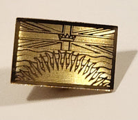 British Columbia, Canada Flag Themed Gold Tone Metal Lapel Pin Souvenir Travel Collectible