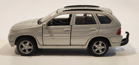 Maisto BMW X5 Silver 1/42 Scale Pull Back Die Cast Toy Car Vehicle with Opening Doors