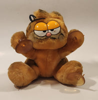 1978, 1981 Dakin Paws Garfield 'I'm Climbing Walls For You' 6 1/2" Tall Toy Plush Stuffed Character with Suction Cup Hanging Missing One Cup