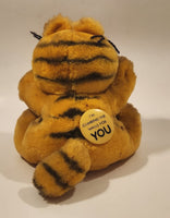 1978, 1981 Dakin Paws Garfield 'I'm Climbing Walls For You' 6 1/2" Tall Toy Plush Stuffed Character with Suction Cup Hanging