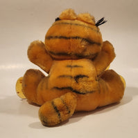 1978, 1981 Dakin Paws Garfield 6 1/2" Tall Toy Plush Stuffed Character with Suction Cup Hanging