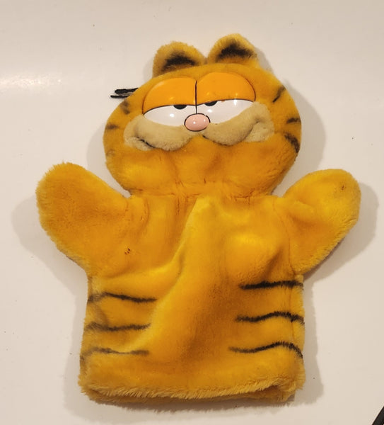 1978, 1981 Dakin Paws Garfield 11 1/2" Tall Toy Plush Character Hand Puppet