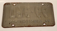 Vintage 1976 Saskatchewan Blue On White Vehicle License Plate Metal Tag 99 960