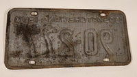 Vintage 1970 Saskatchewan Green Lettering White Vehicle License Plate Metal Tag 90 277