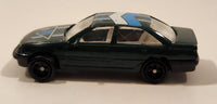 Welly Chevrolet / Opel Omega #10 Dark Green Die Cast Toy Car Vehicle