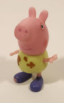 2003 Jazwares Apollo Ent Peppa Pig Mini Campers Peppa Pig with Muddy Green Clothes 2 1/8" Tall Plastic Toy Figure