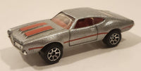 1995 Hot Wheels '60's Muscle Cars Olds 442 W-30 Silver Die Cast Toy Car Vehicle