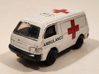 Maisto Ford Econovan Ambulance 328 White Die Cast Toy Car Vehicle