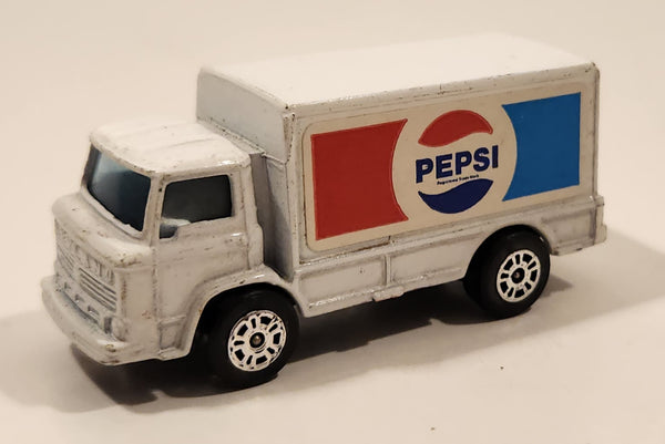 Vintage Corgi Juniors Enjoy Pepsi Leyland Terrier Delivery Container Semi Truck White Die Cast Toy Car Vehicle Made in Gt. Britain