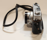 Vintage Canon Canonet QL19 45mm Rangefinder Film Camera with Leather Holder and Grey Diamond Pouch