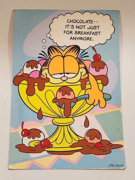 1978 Carlton United Features Syndicate Garfield Chocolate-- It's Not Just For Breakfast Anymore. Jim Davis 7 1/4" x 10 1/2" Over Sized Greeting Card