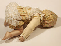 Ashton Drake Lisa 9" Tall Porcelain Doll New Condition in Box #76119