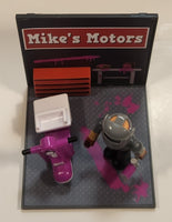 Jazwares Roblox Welcome To Bloxburg Mechanic Mayhem Mike's Motors 2 3/4" Toy Figures with Accessories Complete