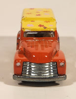 2015 Hot Wheels Pop Culture: Nickelodeon SpongeBob SquarePants Custom '52 Chevy Orange and Yellow Die Cast Toy Car Vehicle