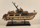Vintage Waco Caribbean Cruiser Boat Yacht AM Transistor Radio with Stand and Life Boat Tested and Working