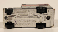2000 Matchbox Police Patrol 1996 Ford Ambulance Grey Silver Die Cast Toy Car Vehicle
