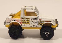1998 Hot Wheels Mixed Signals Street Roader White Die Cast Toy Car Vehicle