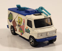 2006 Matchbox Nickelodeon SpongeBob Squarepants Bikini Bottom News TV News Truck Van News 12 Live White and Blue Die Cast Toy Car Vehicle