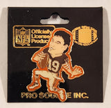 1990 PSI Pro Source Inc. NFL #19 Bernie Kosar Cleveland Browns Metal Lapel Pin 1 of 5000 New on Card